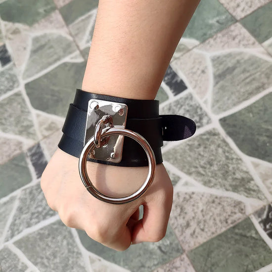 Round Bracelet Black PU Leather Wristband Cuff goth gothic punk armbands Fashion bracelets women men metal cosplay jewelry