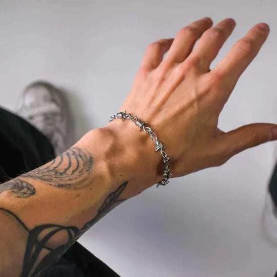 Hip-hop Gothic Punk Small Wire Brambles Iron Unisex Choker Bracelet Women Style Barbed Wire Little Thorns Bracelet Choker Gifts