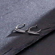 Stainless Steel Gothic Sharp Teeth Lip Clip for Women Men Punk Non Piercing Fake Body Piercing Halloween Jewelry Accessories