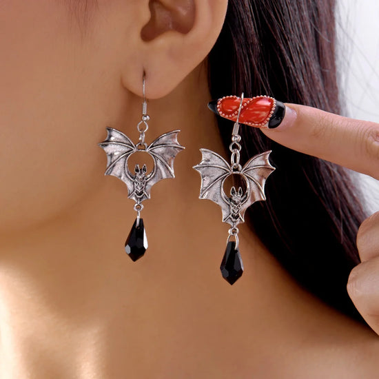 Gothic Bat Earrings Black Red Crystal Fringe Drop Pendant Dark Halloween Dangle Jewelry For Women Men Party Accessories Gifts