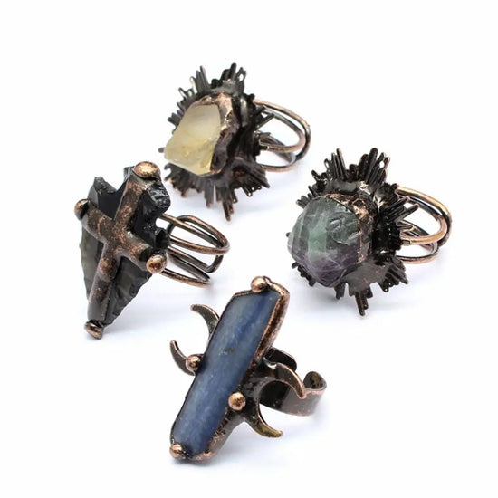 Gothic Natural Crystal Rings Boho Hypoallergenic Adjustable Rings Alloy Unique Design Raw Stone Rings Alternative Fashion