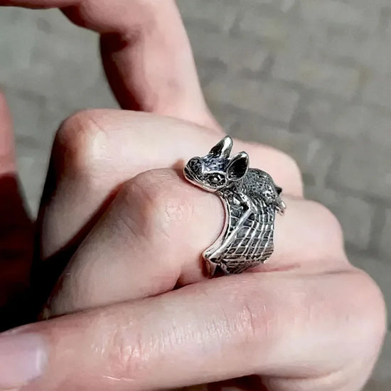 Gothic Vintage Bat Ring Adjustable Open Finger Ring Halloween Punk Jewelry for Women Men Dark Aesthetic Cosplay Accessory
