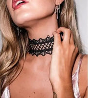 Neo-Gothic Black Sexy Lace Chokers Necklace for Women Fashion Retro Clavicle Chain Halloween Collar Y2K Decoration Jewelry Gifts