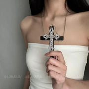Gothic Punk Large Wood Cross Pendant Necklace Y2k 3D Relief Flower Metal Cross Double Pendant Necklace Jewelry Gifts Accessories