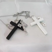 Gothic Punk Large Wood Cross Pendant Necklace Y2k 3D Relief Flower Metal Cross Double Pendant Necklace Jewelry Gifts Accessories