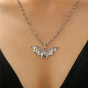 Gothic Alloy Bat Pendant Necklace Men Women Fashion Neck Jewelry Cool Girls Halloween Party Personality Necklaces Accessories