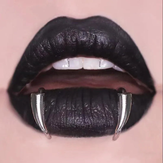 Stainless Steel Gothic Sharp Teeth Lip Clip for Women Men Punk Non Piercing Fake Body Piercing Halloween Jewelry Accessories